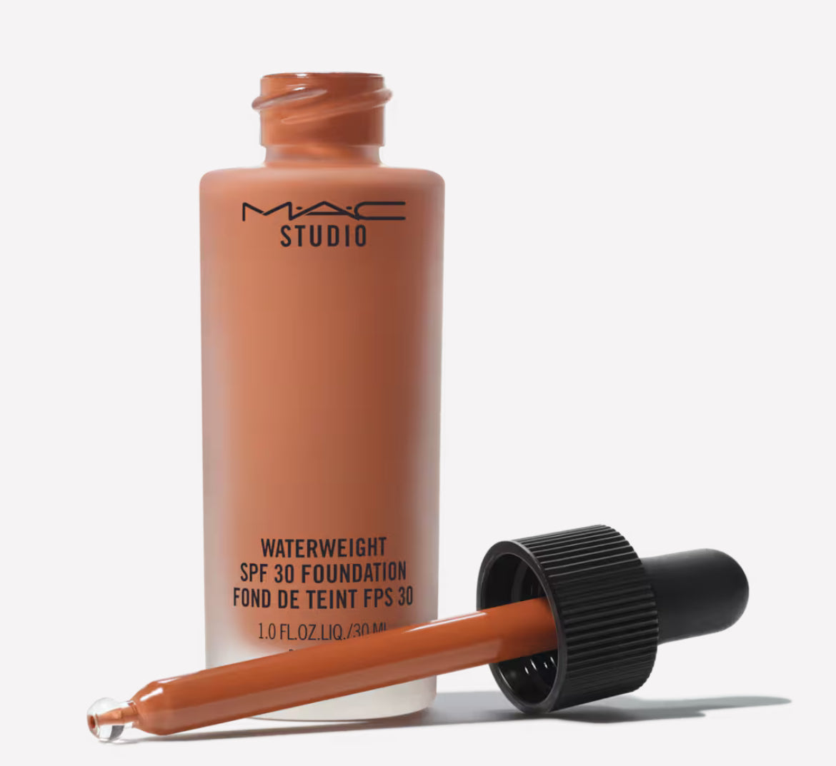 M.A.C STUDIO WATERWEIGHT SPF 30 FOUNDATION