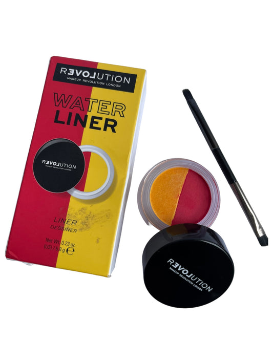 Relove by Revolution Water Activated Liner Double Up